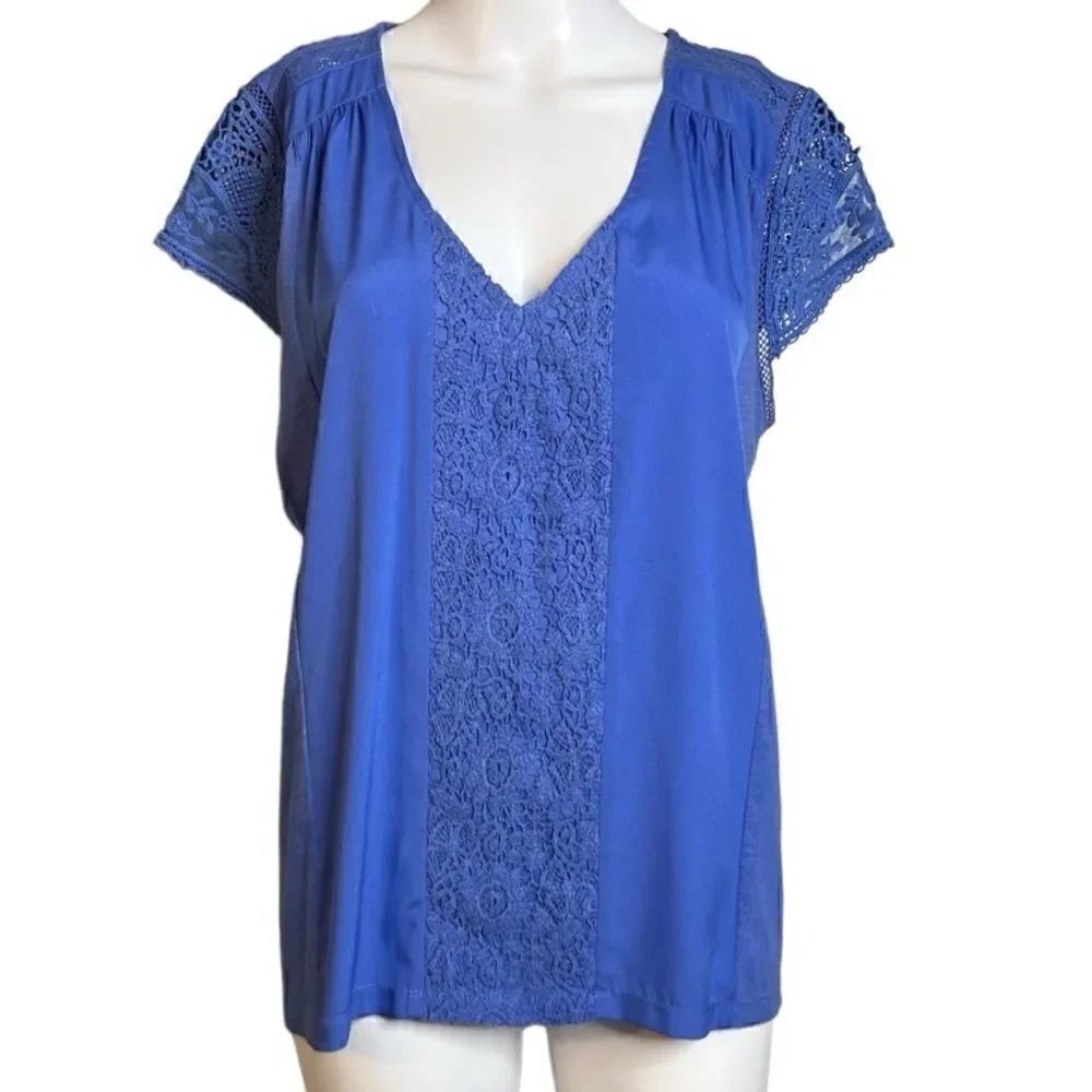 Anthropologie Meadow Rue Short Sleeve Crochet V Neck Top Blue Size Medium